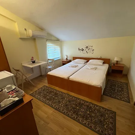 Guest house Salvia Ploce (Dubrovnik-Neretva)